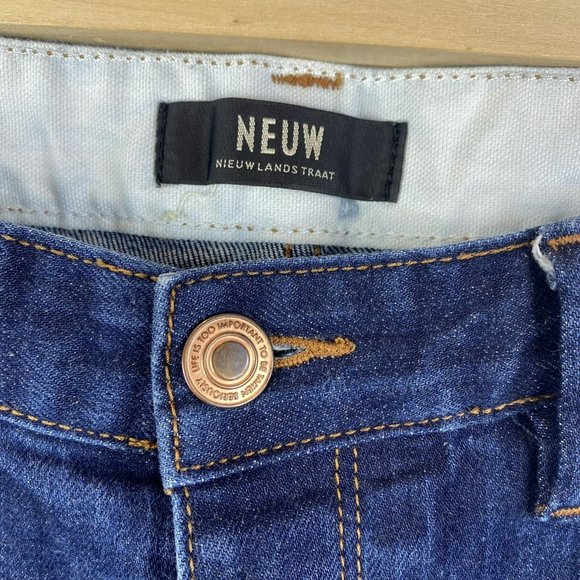 Neuw Ray Tapered Denim Blue Jeans Distressed Destroyed Raw Hem Size 33 x 29 - Picture 2 of 8